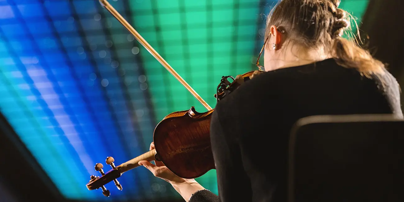 650 1200 True True 1 95 Fileshare Filarkivroot Matfestivalen 2021 Age Aleksandersen Britannia Photo Wil Lee Wright107a0695 1200X650 Jpg