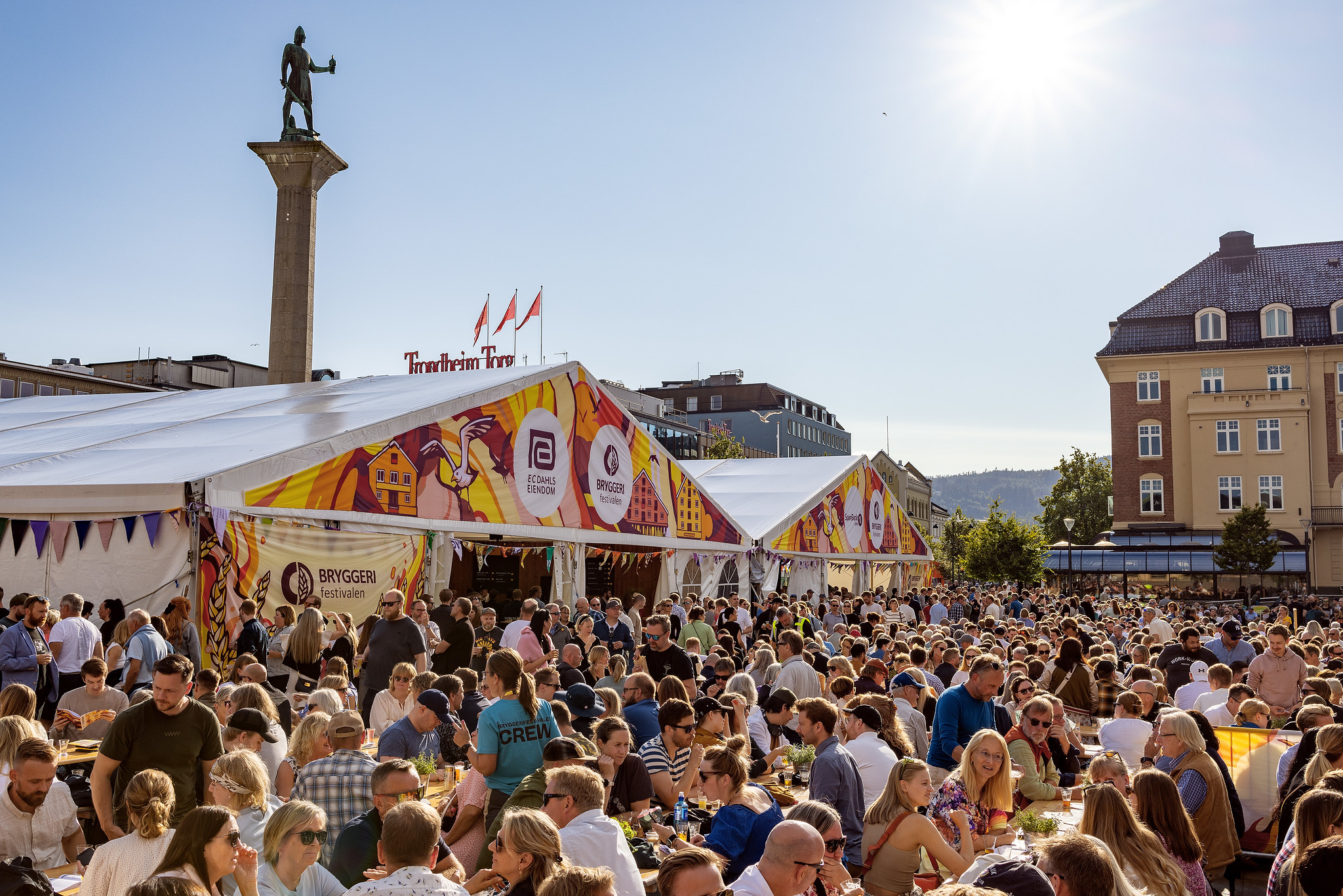 Lanserer toetasjes Lounge! 