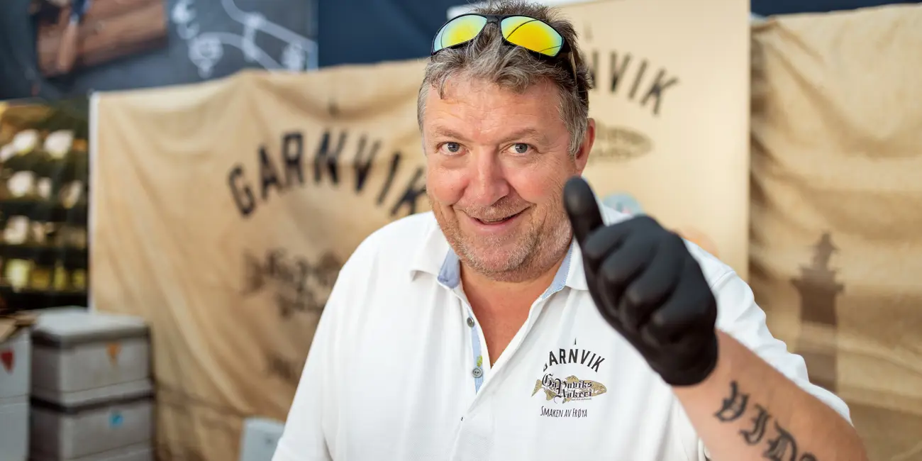 53903828478 86B317c847 O