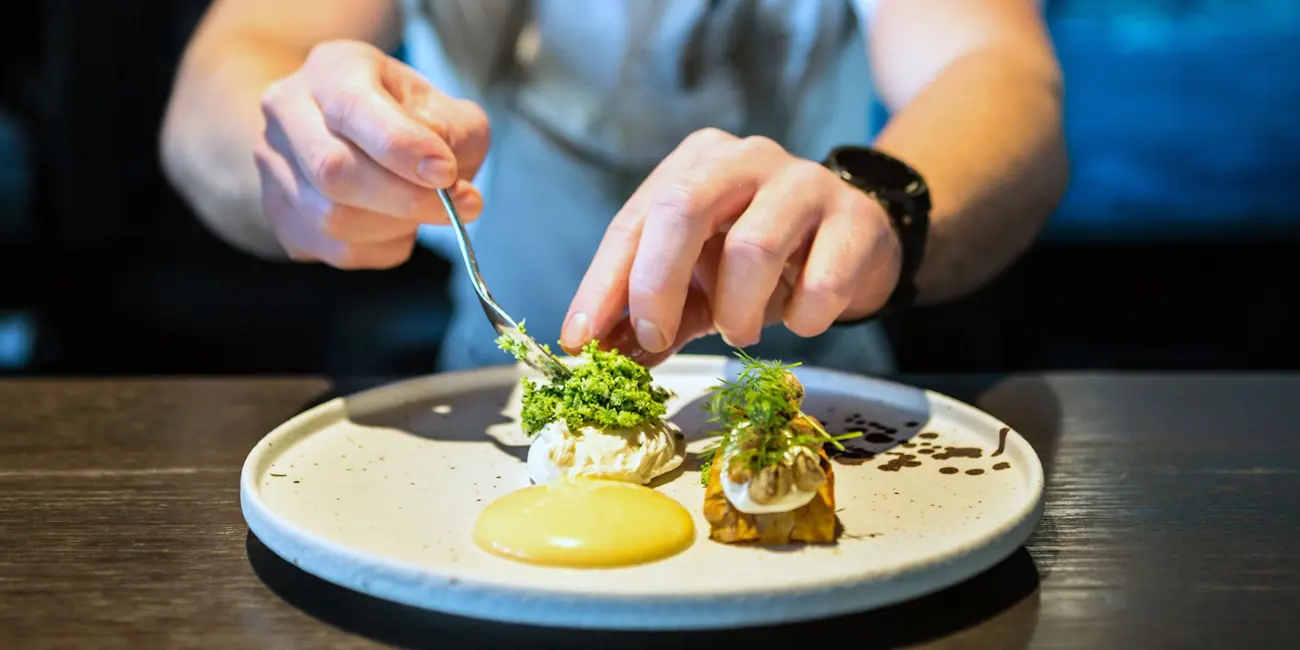 Matriket Dean Sheridan Ung Restaurant 2018 84 44068376034 O