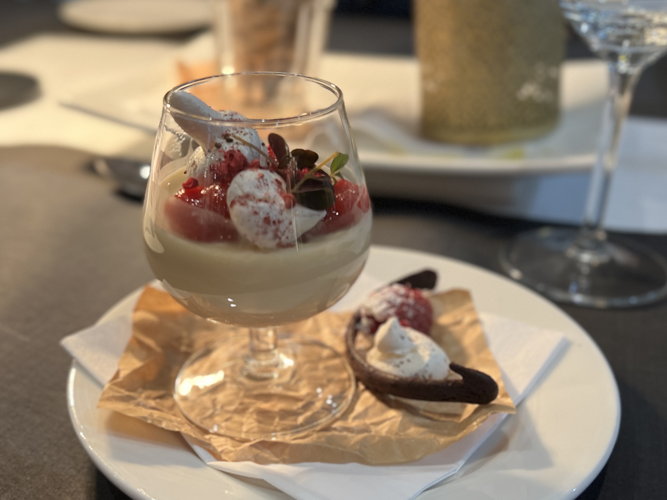 Tjukkmjølks-pannacotta